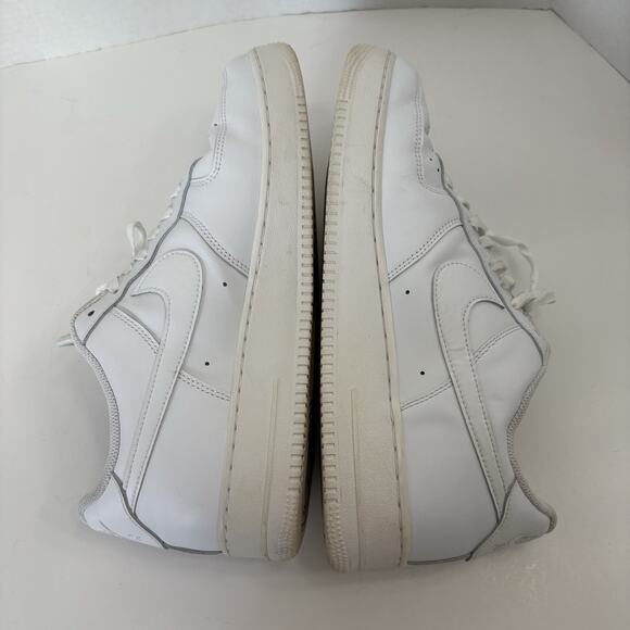 Nike‎ Air Force 1 '07 Low top Triple White Shoe- US Size 12- CW2288-111 - Picture 7 of 10